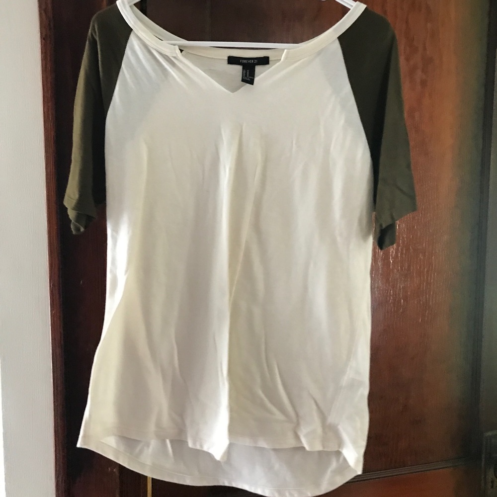 Baseball tee